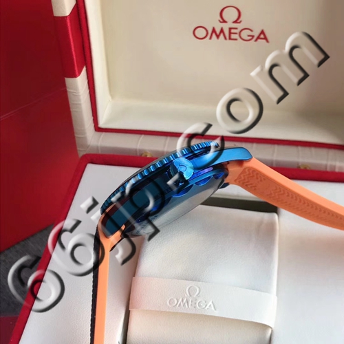 オメガ時計背面デザイン